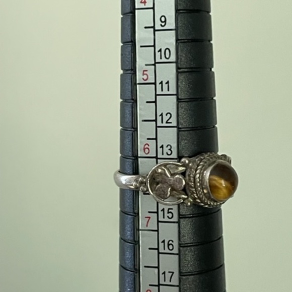 Sterling Silver Tigers Eye Ring-Rare Find - Picture 4 of 4